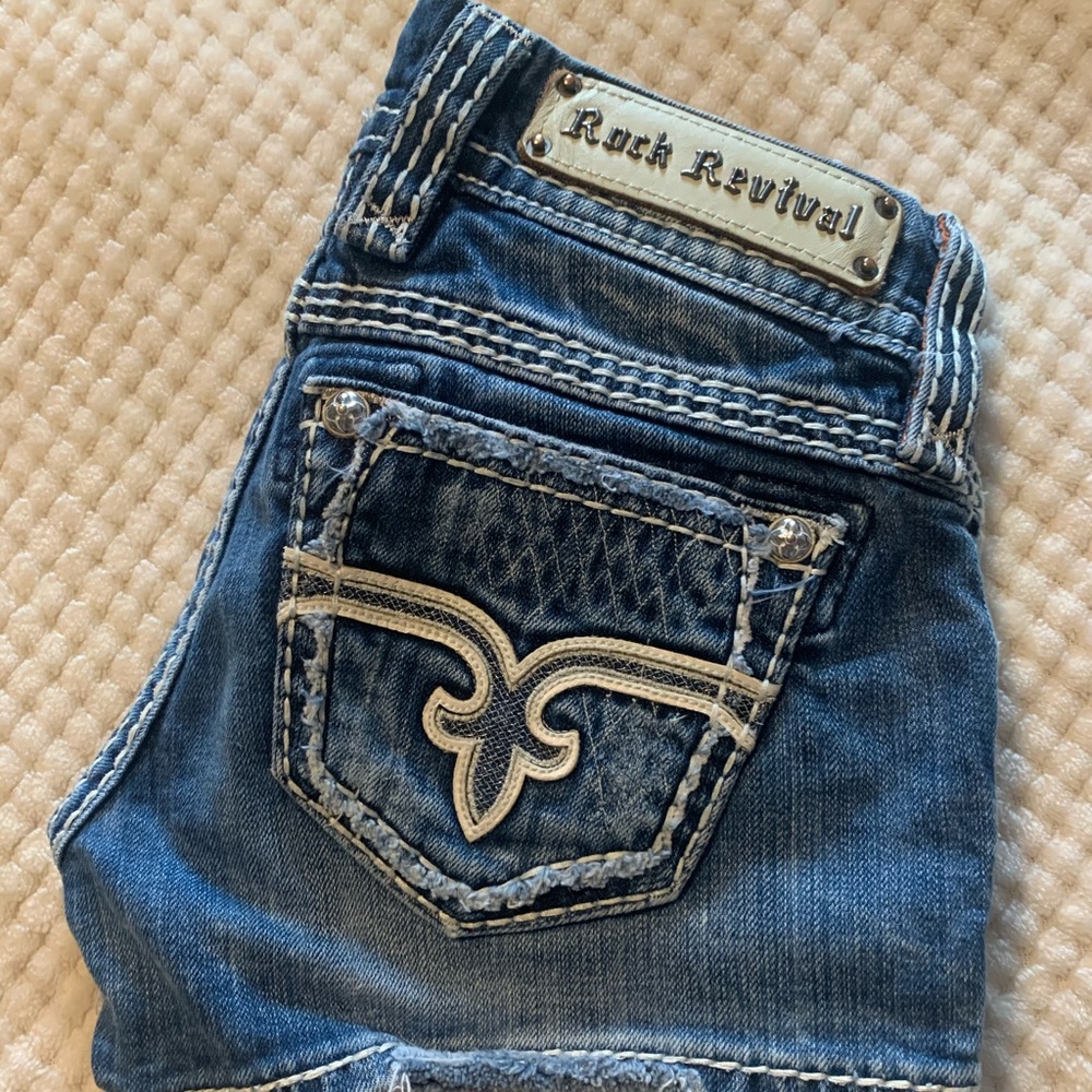 Rock Revival Ali shorts size 23